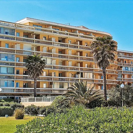 Copacabana-33 By Interhome Caves